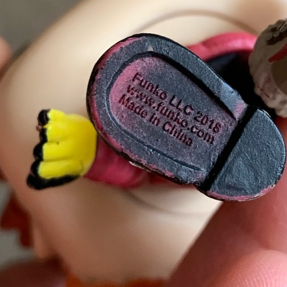 Funko Pop! Movies: Smallfoot - Percy - Picture 7 of 9